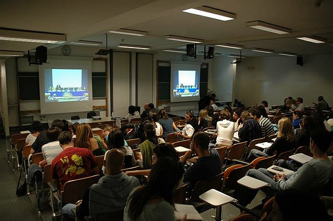 �L�impresa cooperativa tra mutualit� e mercato�