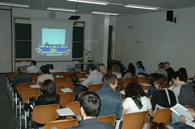 �L�impresa cooperativa tra mutualit� e mercato�