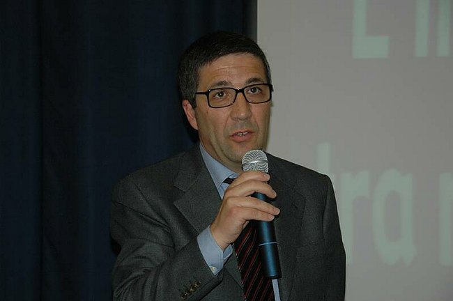 �L�impresa cooperativa tra mutualit� e mercato�