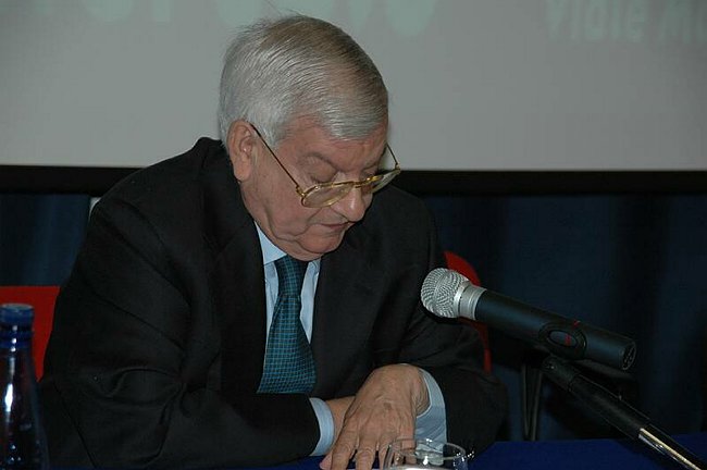 �L�impresa cooperativa tra mutualit� e mercato�