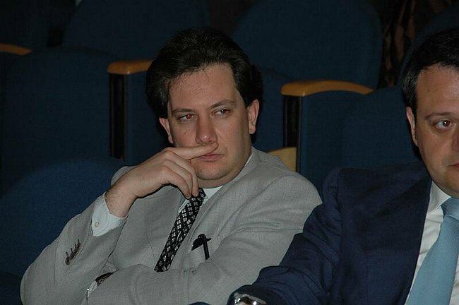 �Missione di Pace e Percorsi di Democratizzazione�