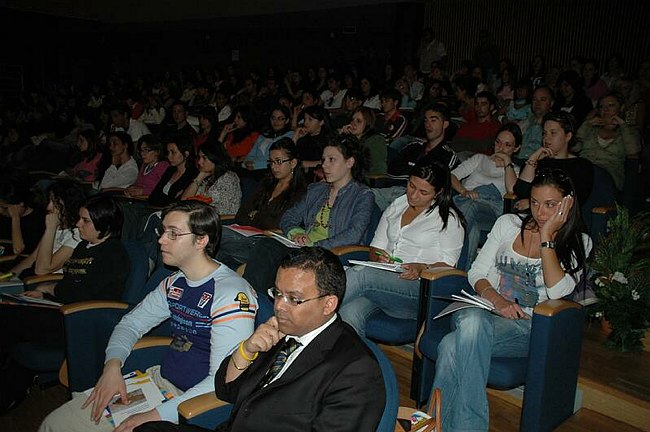 �Missione di Pace e Percorsi di Democratizzazione�