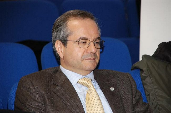 ''La figura professionale dell�ottico-optometrista''