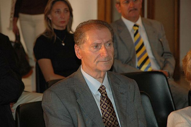 Paul Harris Fellow al Rettore Prof.Giovanni Cannata 