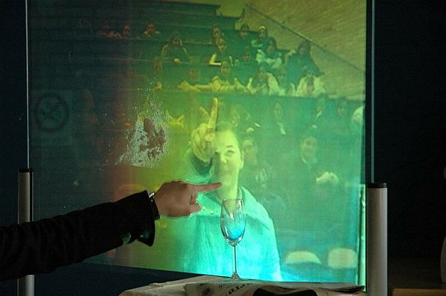 �Le telecontiguit�: il futuro della comunicazione a distanza�