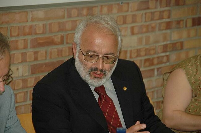 Il Servizio Sociale tra Universit� e Territorio