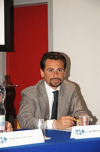 Cluster, reti di impresa e distretti tecnologici