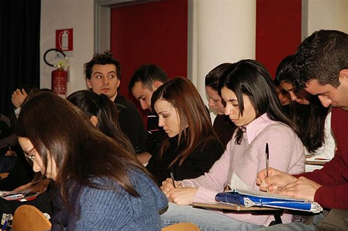 Cluster, reti di impresa e distretti tecnologici