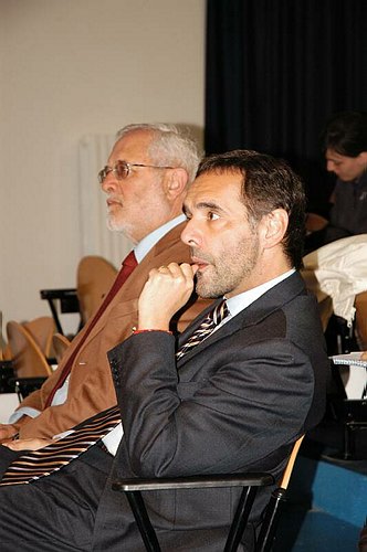 Cluster, reti di impresa e distretti tecnologici