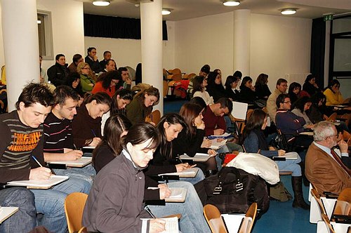 Cluster, reti di impresa e distretti tecnologici