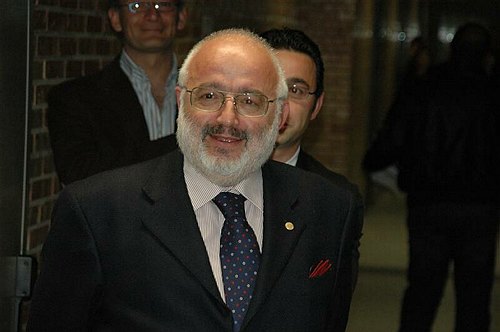 Cannata confermato Rettore dell'Universit� del Molise