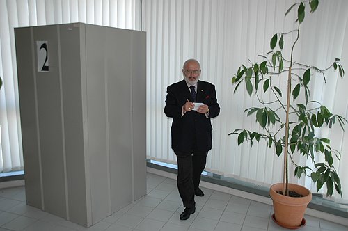 Votazione per l'elezione del Rettore - i candidati al voto