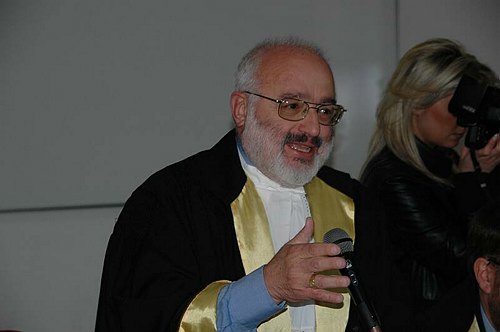 Munira Khorromi, Studentessa afghana