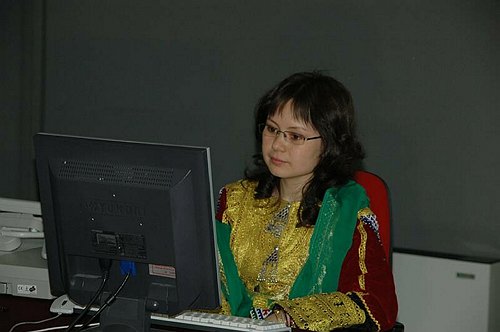 Munira Khorromi, Studentessa afghana