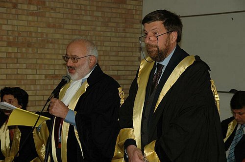 Munira Khorromi, Studentessa afghana