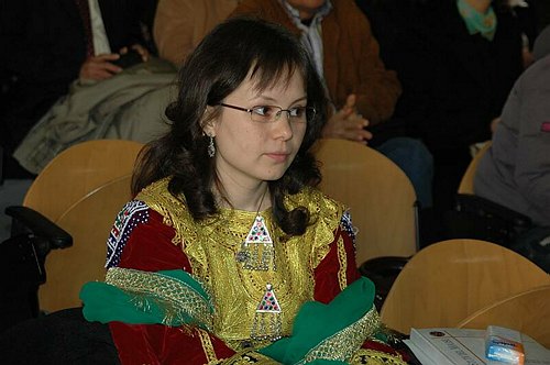 Munira Khorromi, Studentessa afghana