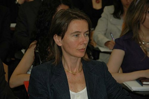 �Diritto, istituzioni, economia: il caso Italia�