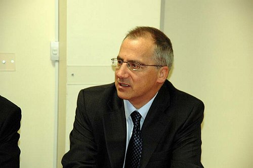 Il Prof. Giuseppe Nazario Colasurdo in visita all�Universit�