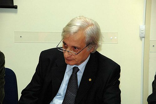 Il Prof. Giuseppe Nazario Colasurdo in visita all�Universit�