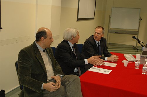 Il Prof. Giuseppe Nazario Colasurdo in visita all�Universit�