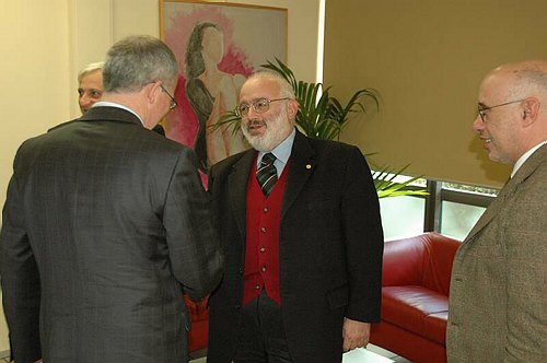 Il Prof. Giuseppe Nazario Colasurdo in visita all�Universit�