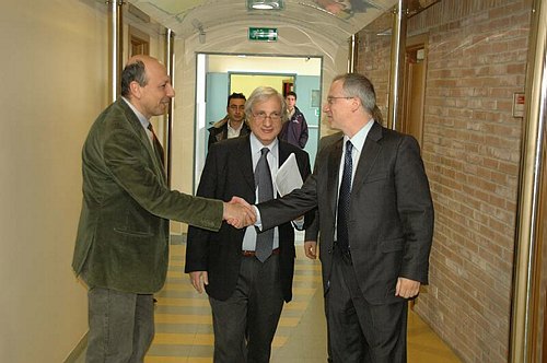 Il Prof. Giuseppe Nazario Colasurdo in visita all�Universit�