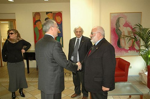 Il Prof. Giuseppe Nazario Colasurdo in visita all�Universit�