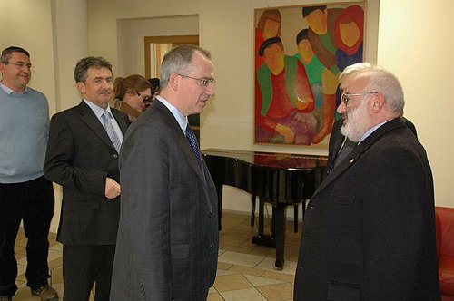 Il Prof. Giuseppe Nazario Colasurdo in visita all�Universit�