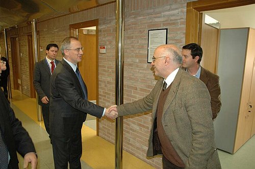 Il Prof. Giuseppe Nazario Colasurdo in visita all�Universit�