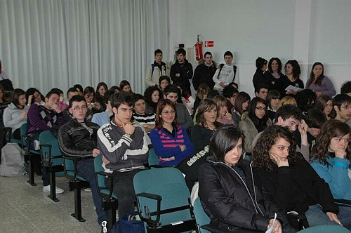 L�Unimol incontra le scuole