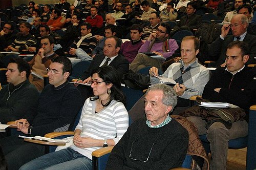 Costruire con l�acciaio in zona sismica