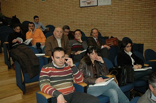 Costruire con l�acciaio in zona sismica