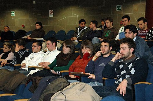 Costruire con l�acciaio in zona sismica