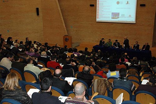 Costruire con l�acciaio in zona sismica