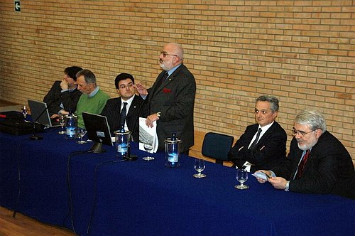 Costruire con l�acciaio in zona sismica