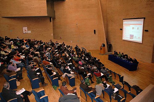 Costruire con l�acciaio in zona sismica